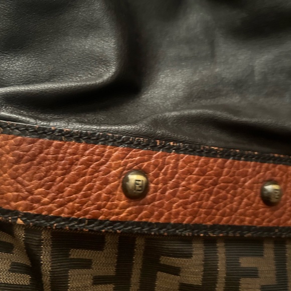 Fendi Vintage Palazzo Bucket Bag - Picture 6 of 12